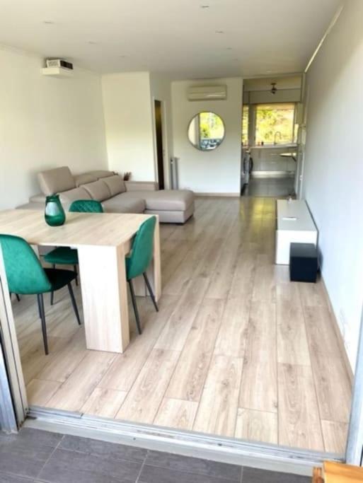 ניס Appartement En Residence Avec Piscine, Cinema מראה חיצוני תמונה